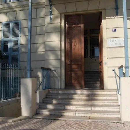 Agreable Mezzanine Proche Plages Et Centre - Fr-1-196-372 *