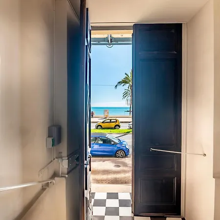 Agreable Mezzanine Proche Plages Et Centre - Fr-1-196-372 Menton