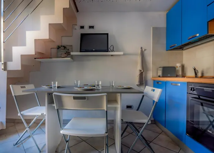 Agreable Mezzanine Proche Plages Et Centre - Fr-1-196-372 Апартаменты *