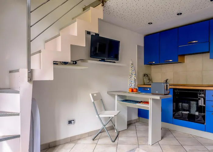 Apartamento Mezzanine Proche Plages Et Centre - Fr-1-196-372 *